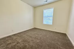 3988 Century Dr, Eugene, OR 97402 - Photo 29