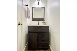 3988 Century Dr, Eugene, OR 97402 - Photo 17