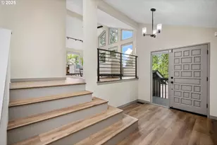 2823 SW Orchard Hill Pl, Lake Oswego, OR 97035 - Photo 17