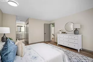 2823 SW Orchard Hill Pl, Lake Oswego, OR 97035 - Photo 11