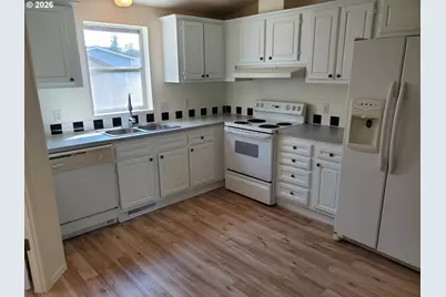 1376 David Ave, Eugene, OR 97404 - Photo 11