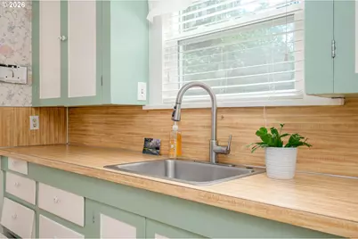 4449 NE 91st Ave, Portland, OR 97220 - Photo 11