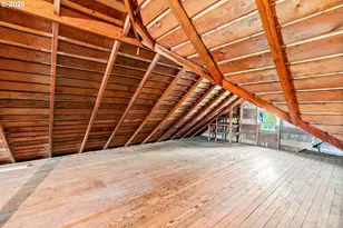 1960 Alder St, Eugene, OR 97405 - Photo 23