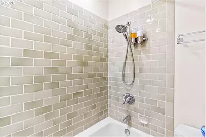 1960 Alder St, Eugene, OR 97405 - Photo 21