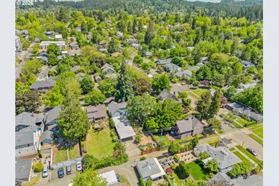 1960 Alder St, Eugene, OR 97405 - Photo 45