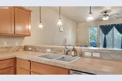 2981 SW 187th Ave, Beaverton, OR 97003 - Photo 13