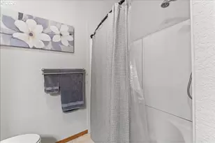 34102 NE 14th Ave, La Center, WA 98629 - Photo 11
