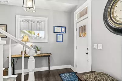 335 N H St, Cottage Grove, OR 97424 - Photo 7