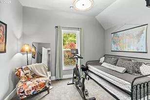 335 N H St, Cottage Grove, OR 97424 - Photo 27