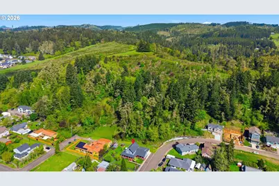 335 N H St, Cottage Grove, OR 97424 - Photo 45