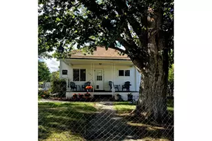 303 N A St, Condon, OR 97823 - Photo 1
