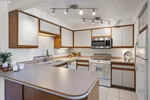 650 Harlow Rd, Springfield, OR 97477 - Photo 9