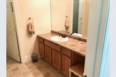 209 Templeton St, Brownsville, OR 97327 - Photo 23
