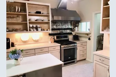 209 Templeton St, Brownsville, OR 97327 - Photo 15
