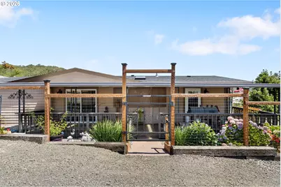 3659 NW Broad St, Roseburg, OR 97471 - Photo 37