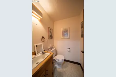 320 Fir Ave, Reedsport, OR 97467 - Photo 29