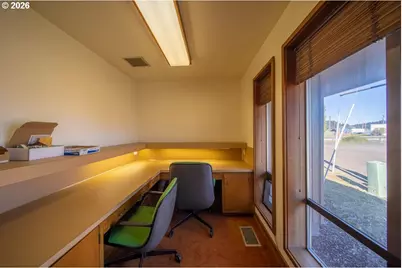 320 Fir Ave, Reedsport, OR 97467 - Photo 23