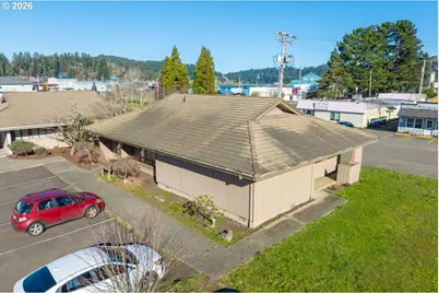 320 Fir Ave, Reedsport, OR 97467 - Photo 7