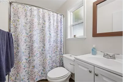 565 Brown Ct, Woodburn, OR 97071 - Photo 29