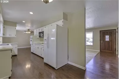 3027 Raymond St, Forest Grove, OR 97116 - Photo 13