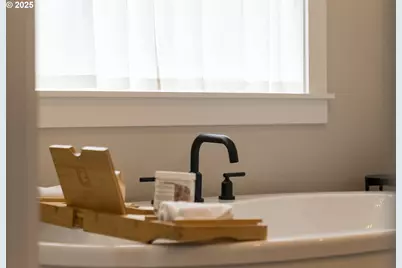 2877 NW Mt Ashland Ln, McMinnville, OR 97128 - Photo 35