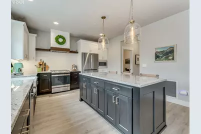 2877 NW Mt Ashland Ln, McMinnville, OR 97128 - Photo 21