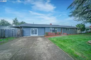 922 S 38th St, Springfield, OR 97478 - Photo 3