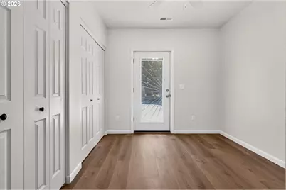 17839 SE Clay St, Portland, OR 97233 - Photo 35