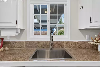 17839 SE Clay St, Portland, OR 97233 - Photo 15