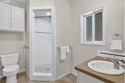 17839 SE Clay St, Portland, OR 97233 - Photo 29