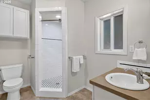 17839 SE Clay St, Portland, OR 97233 - Photo 29