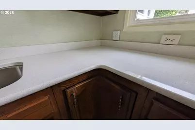 1778 Juniper Ave, Coos Bay, OR 97420 - Photo 9