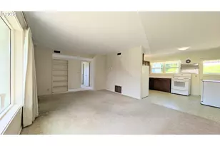 1778 Juniper Ave, Coos Bay, OR 97420 - Photo 3