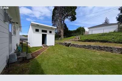 1778 Juniper Ave, Coos Bay, OR 97420 - Photo 25
