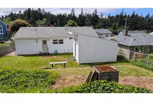 1778 Juniper Ave, Coos Bay, OR 97420 - Photo 27
