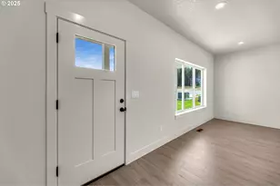 313 Cap Ave, Winlock, WA 98596 - Photo 3