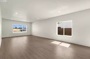 313 Cap Ave, Winlock, WA 98596 - Photo 5