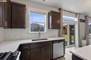 1350 Dahlia St, Woodburn, OR 97071 - Photo 7