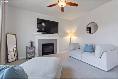 1350 Dahlia St, Woodburn, OR 97071 - Photo 11