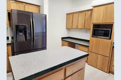 1675 Kristi Loop, Lakeside, OR 97449 - Photo 11