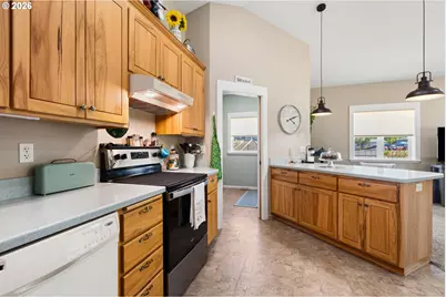 160 Spear Ln, Yoncalla, OR 97499 - Photo 17