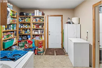 7995 SW Houston Lake Rd, Powell Butte, OR 97753 - Photo 15