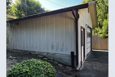 1650 N 17th St, Coos Bay, OR 97420 - Photo 7