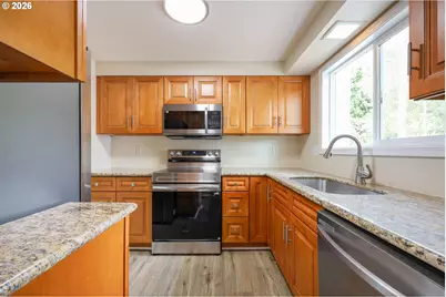 4921 SW 59th Ave #7, Portland, OR 97221 - Photo 9