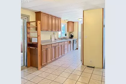 248 E 6th St, Prairie City, OR 97869 - Photo 13