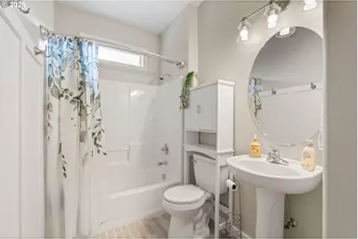 2011 N Albany Rd, Albany, OR 97321 - Photo 17