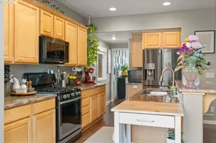 2011 N Albany Rd, Albany, OR 97321 - Photo 11