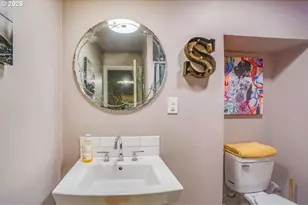 933 NE 3rd Ave, Camas, WA 98607 - Photo 37