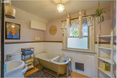 933 NE 3rd Ave, Camas, WA 98607 - Photo 19