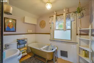 933 NE 3rd Ave, Camas, WA 98607 - Photo 19